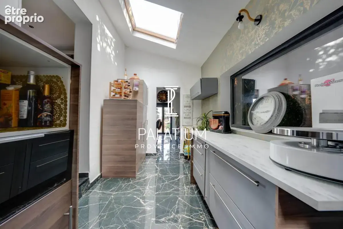 Maison rénovée avec 2 appartements – Vue panoramique sur la Sainte-Baume, Aubagne - photo 13