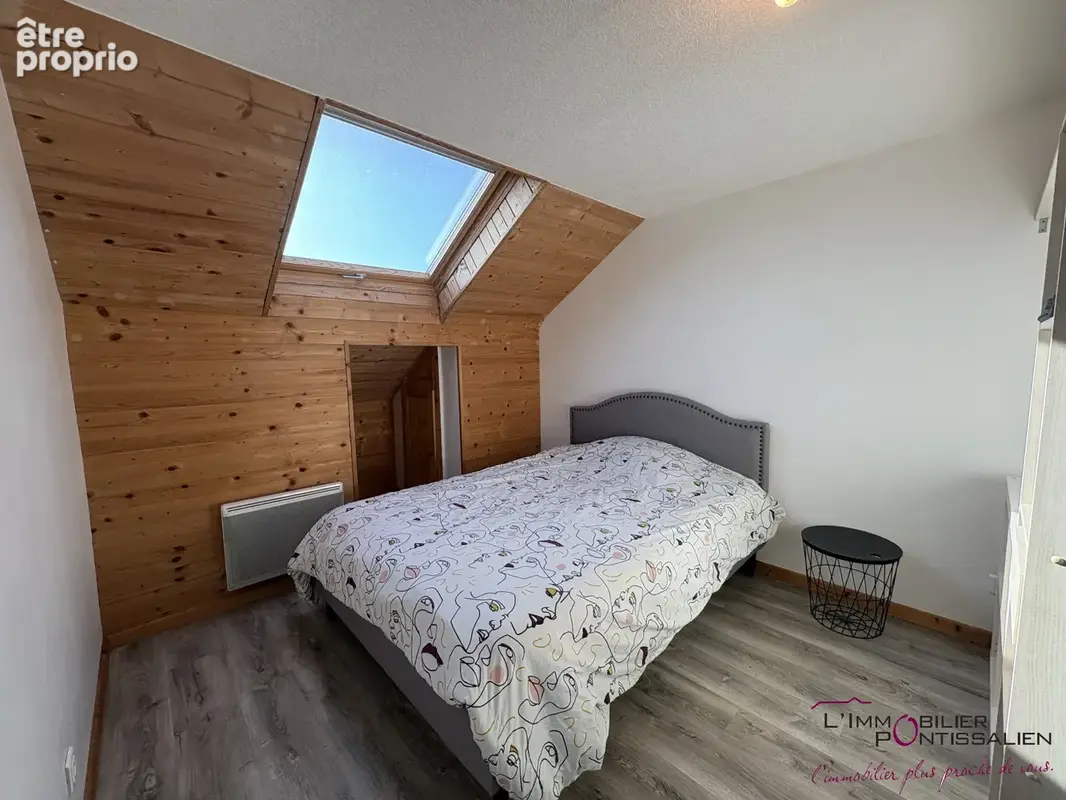Pontarlier : appartement de type 3 au coeur du centre-ville, 2 chambres, cave et grenier - photo 4