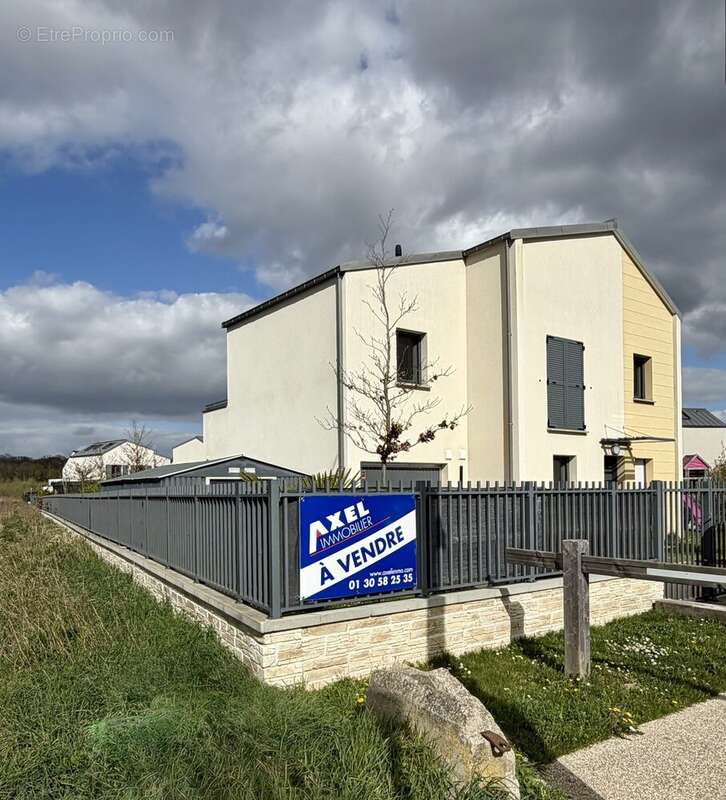 Maison à BOIS-D'ARCY