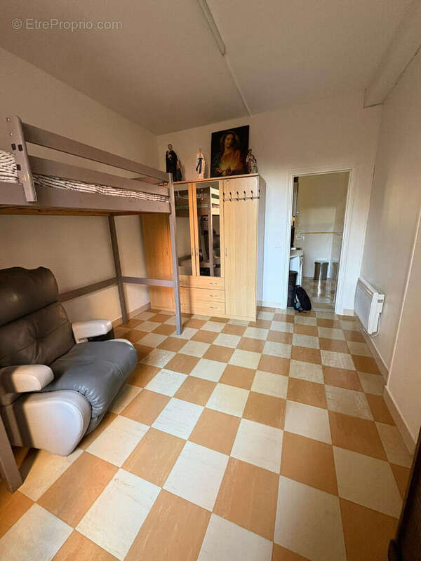 Appartement à PARIS-20E