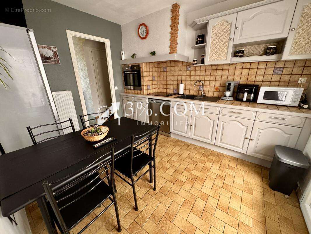 Maison à MERICOURT