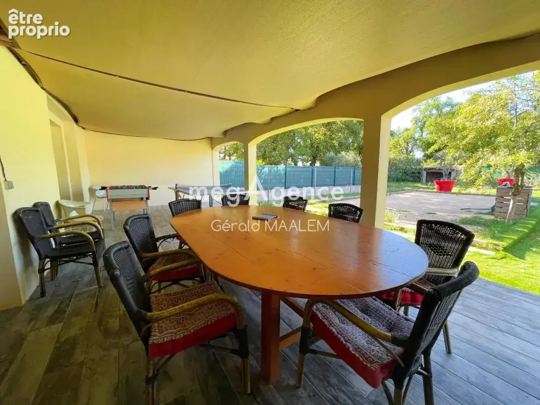 Maison de 350m² avec piscine à Régusse - photo 7