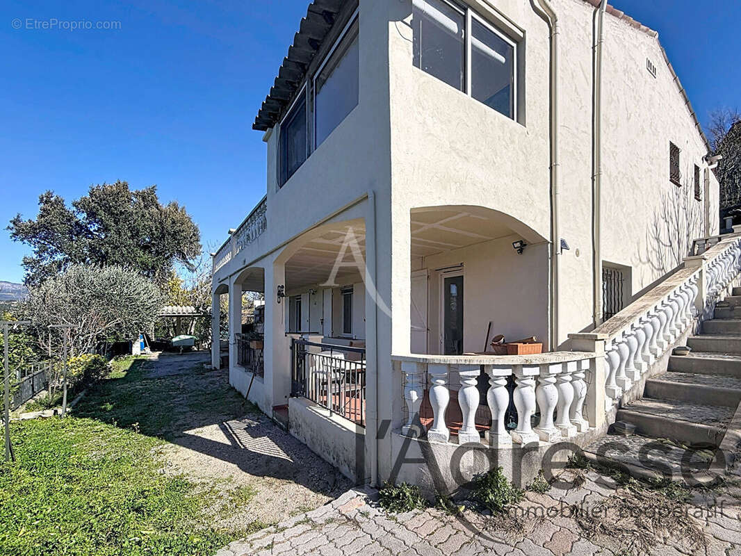 Magnifique villa 5 pièces 140 m² sur un terrain de 2000 m² à Tanneron ! - photo 3