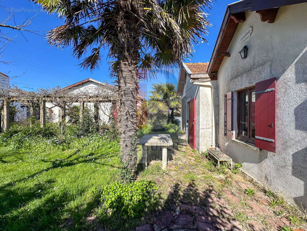 Maison à FOURAS