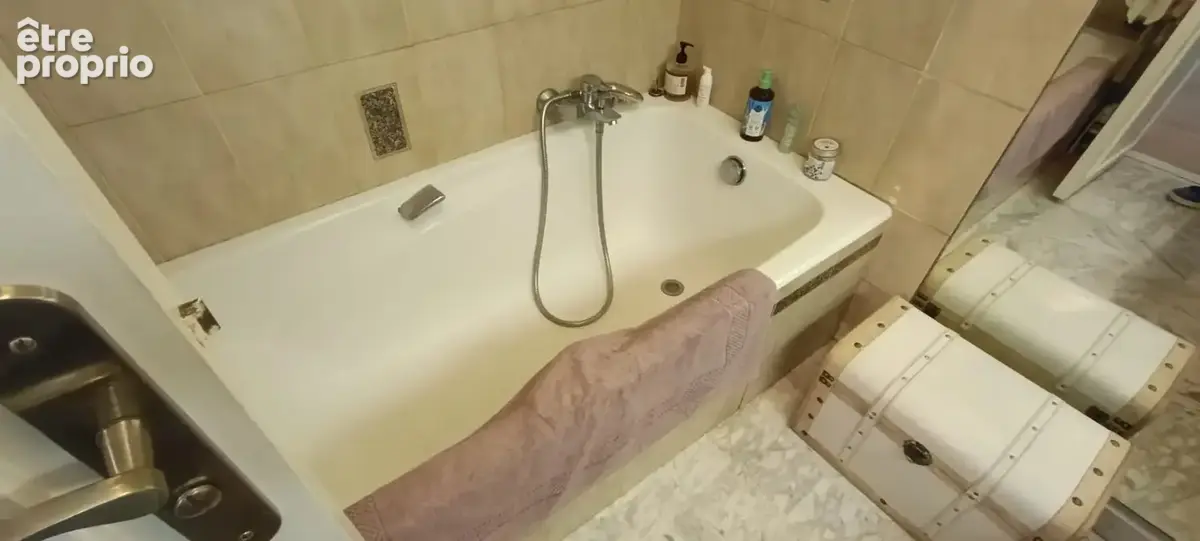 Le cannet à vendre – f2 de 57 m² avec vue mer, terrasse plein sud, piscine et garage - photo 15