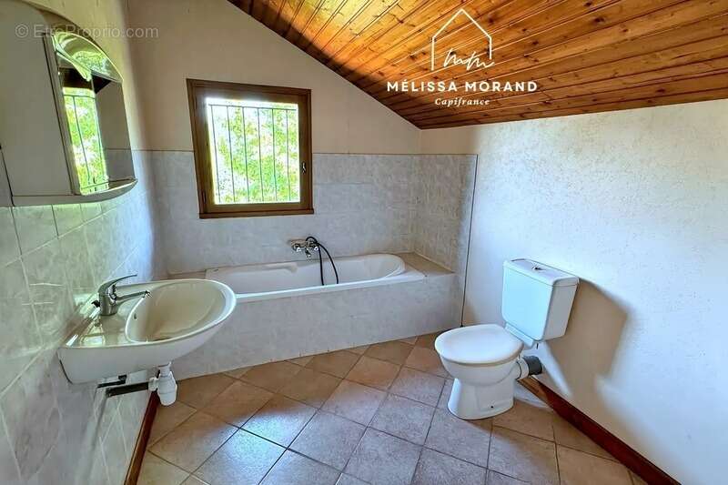 Maison familiale avec terrain de 1100 m2 à vendre 5 pièces, secteur recherché de VINCY à LA BALME DE SILLINGY (74) - FORT POTENT - photo 13