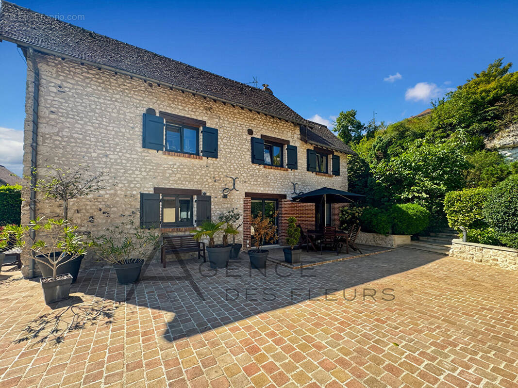 Maison à TOURVILLE-LA-RIVIERE