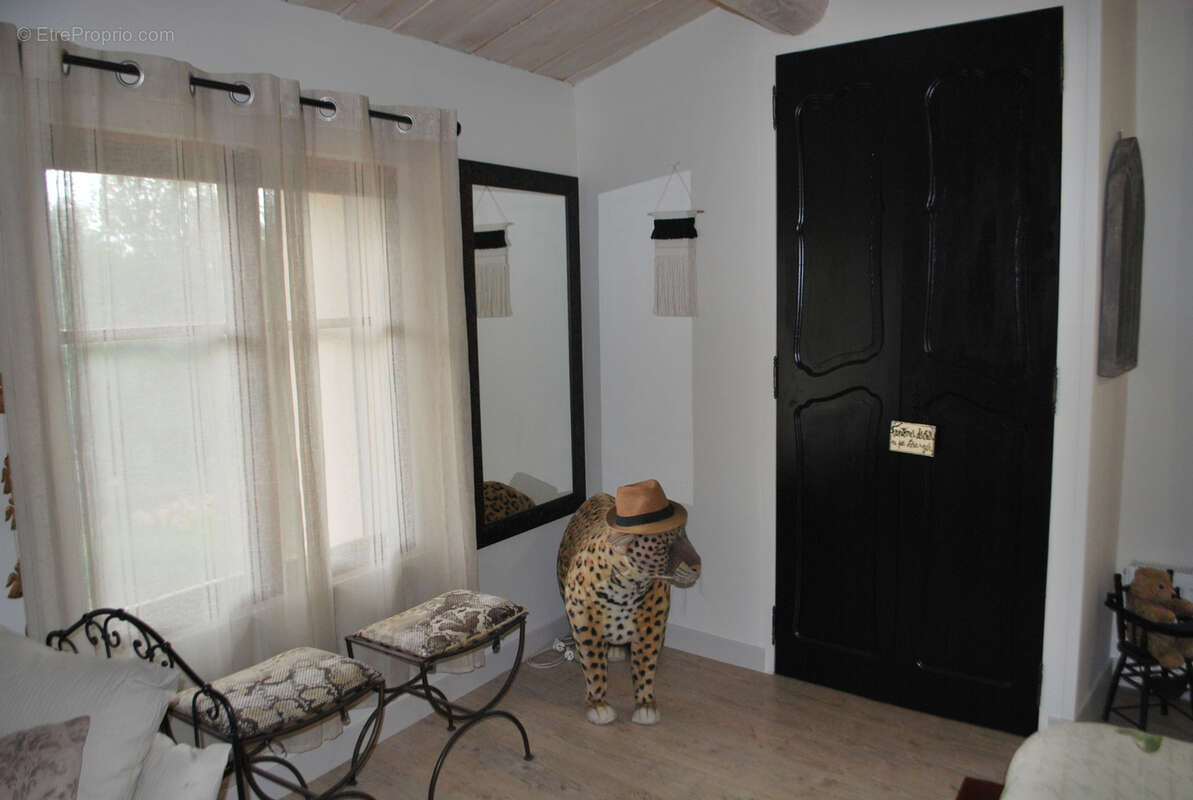 Maison à VILLECROZE