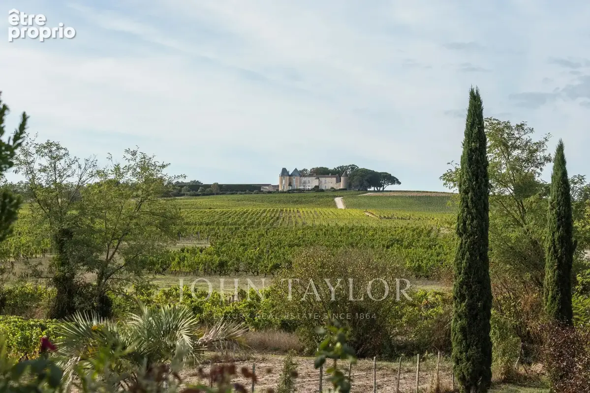 Maison familiale de caractère avec vue exceptionnelle – exclusivite john taylor bordeaux - photo 14