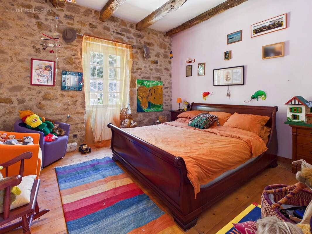 École restaurée du Quercy à couper le souffle près de Najac, avec gîte spacieux et piscine - photo 11
