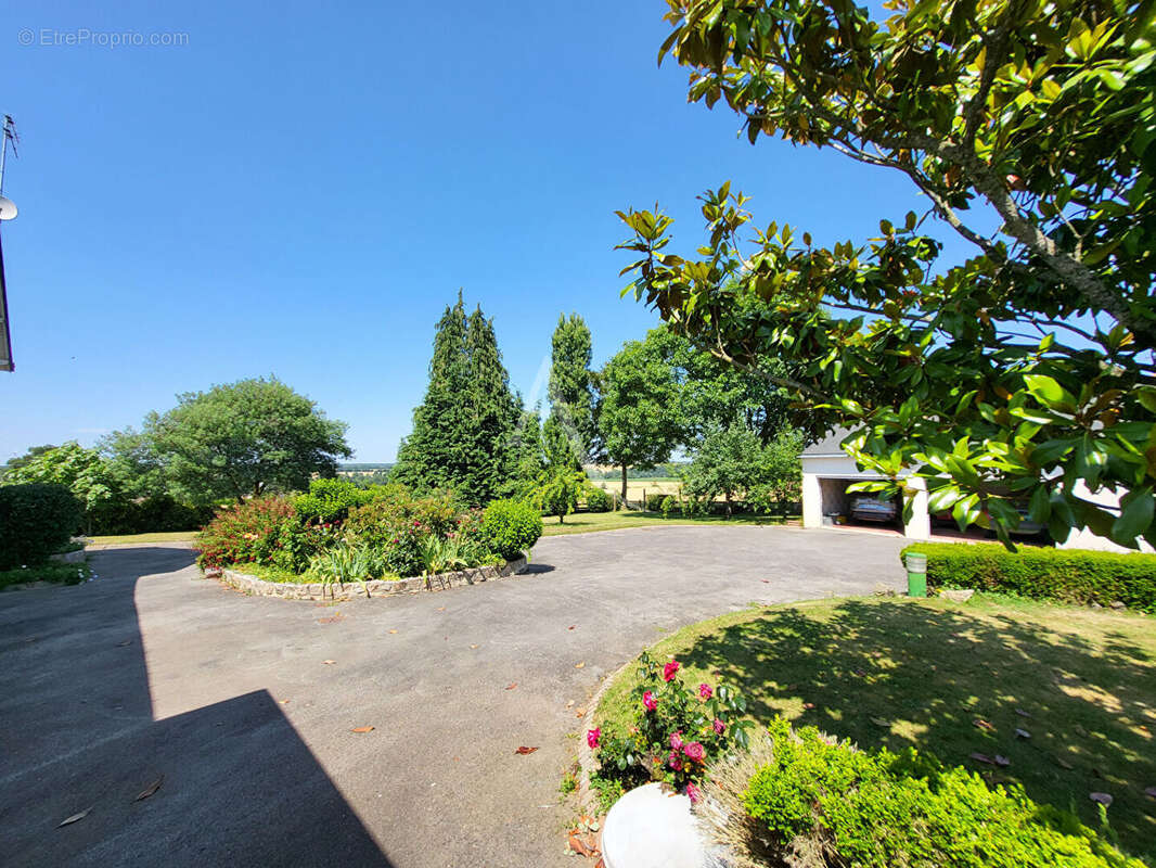 Maison à MARSAC-SUR-DON