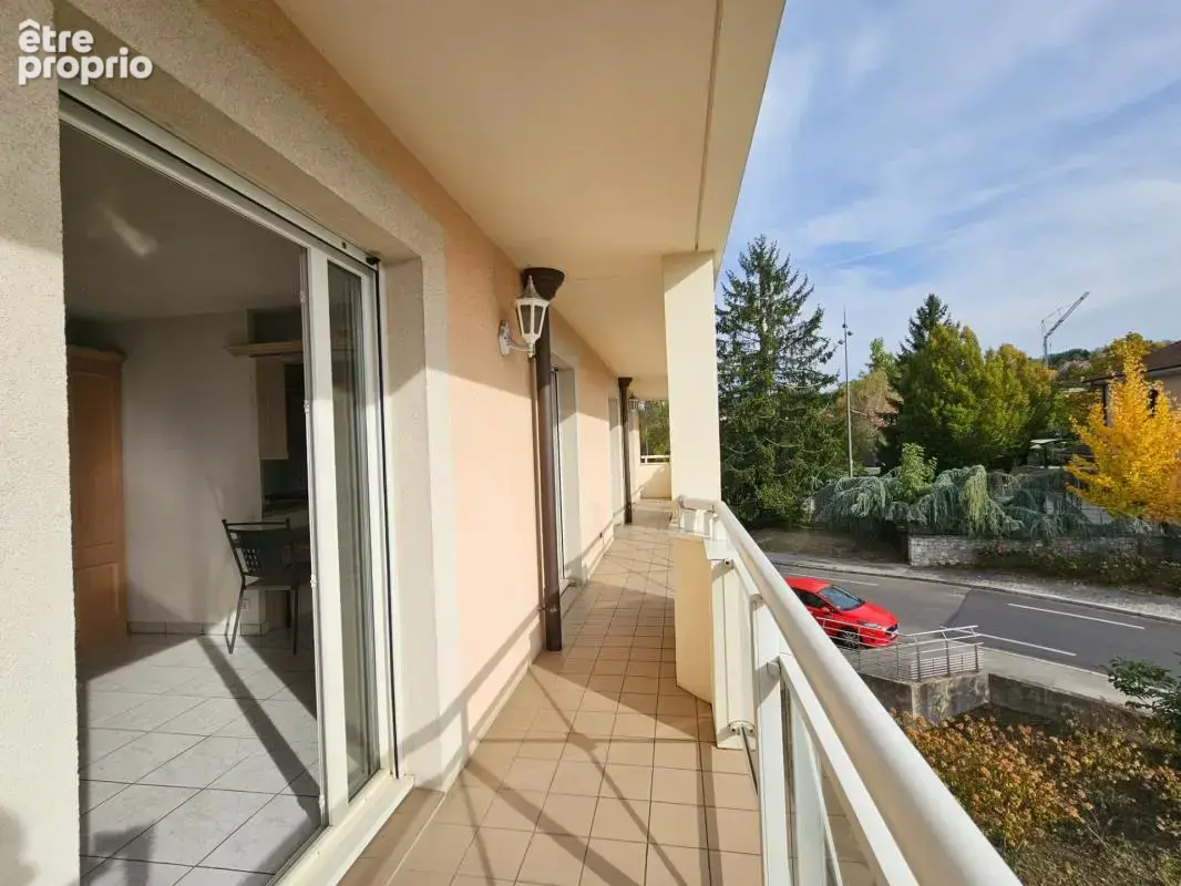 Vétraz Monthoux - Proximité Genève - T3 au dernier étage - 75 m² - Terrasse - Balcon - Garage fermé – Cave - photo 12