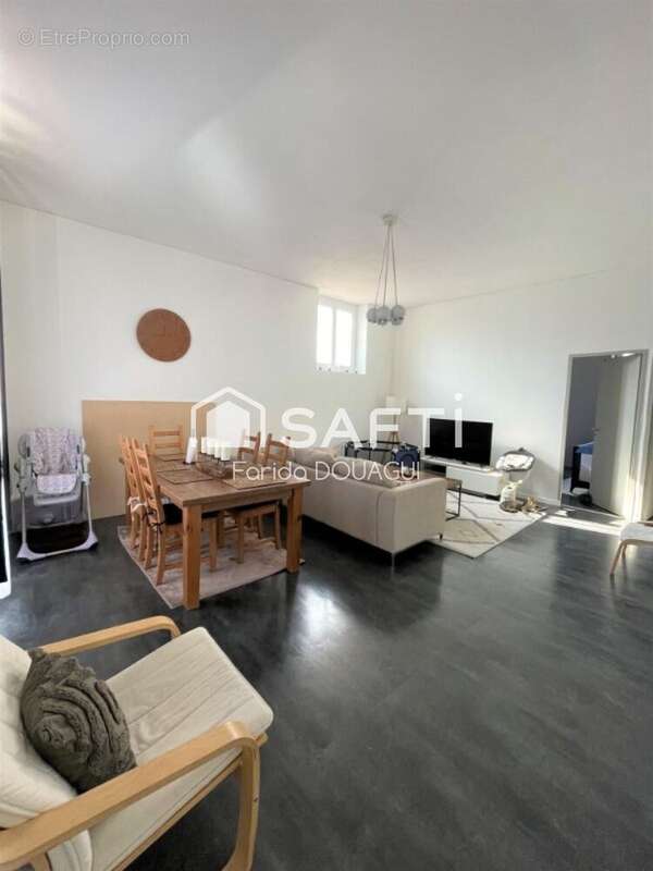 Photo 2 - Appartement à MARSEILLE-15E