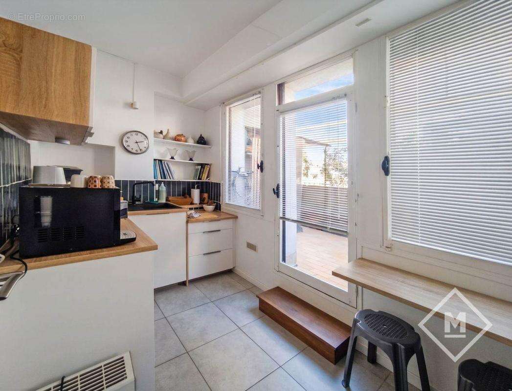vends appart grand standing classe T3 97m2 avec terrasse 20m2 canebiere 13001 - photo 8