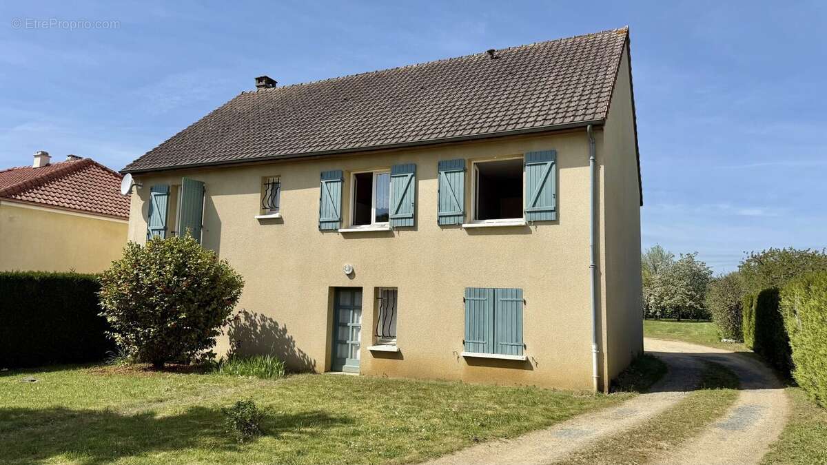 Maison à TORCE-EN-VALLEE
