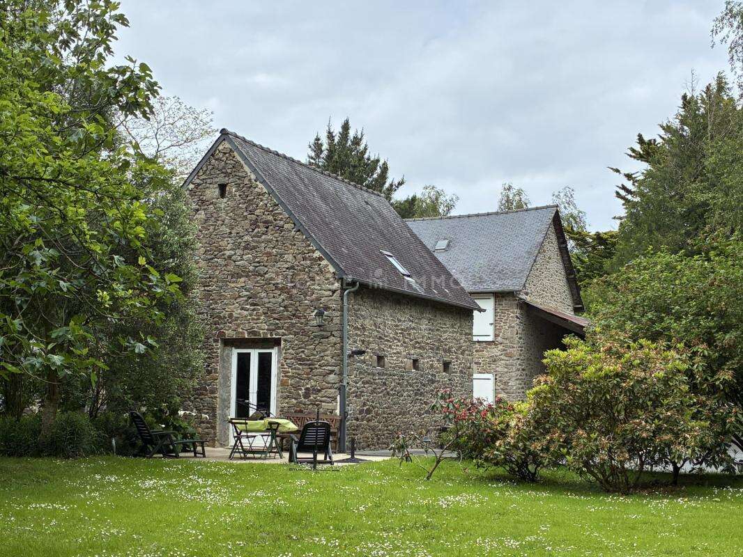 Maison à PLOUER-SUR-RANCE