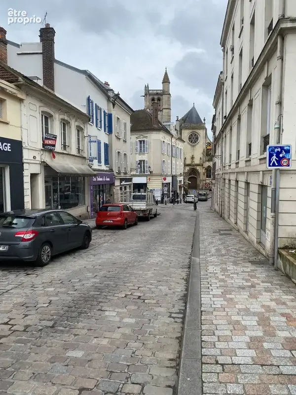 Commerce à MELUN