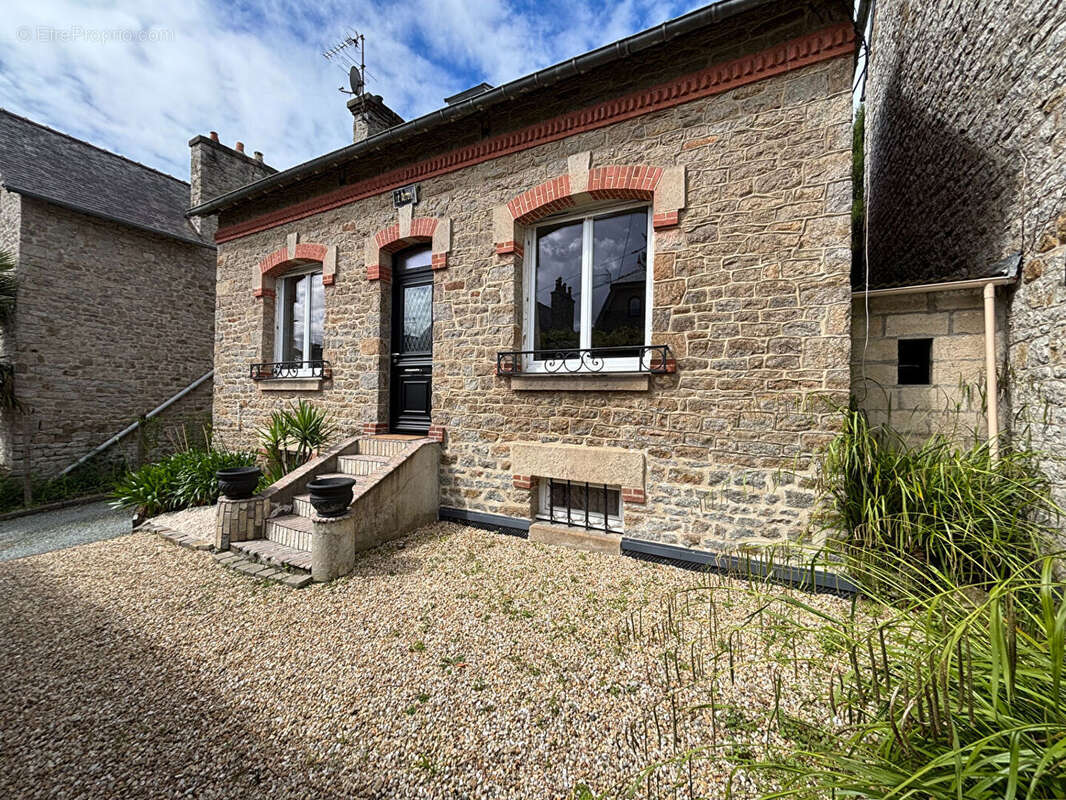 Maison à DINAN