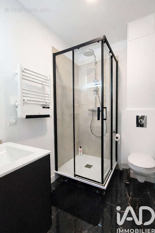 Photo 8 - Appartement à LA TOUR-DE-SALVAGNY