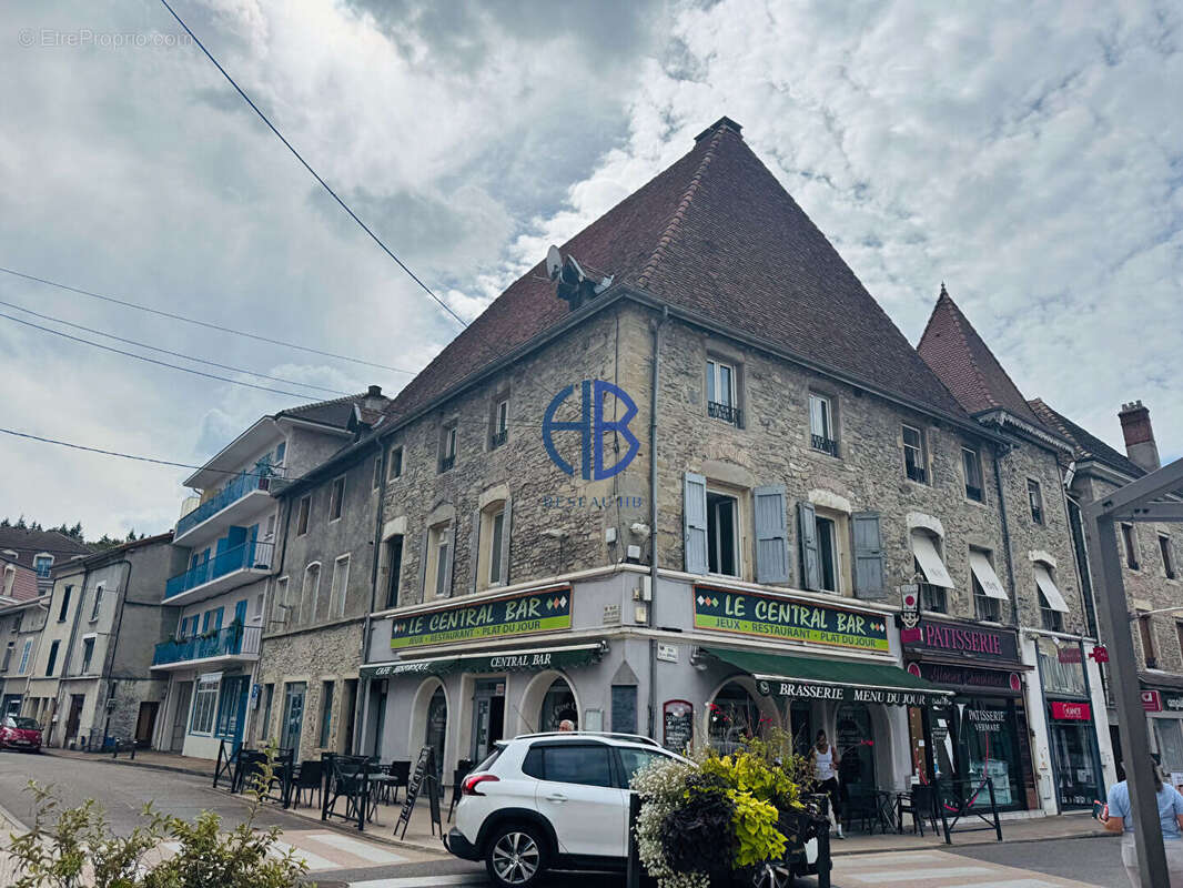 Appartement à LA TOUR-DU-PIN