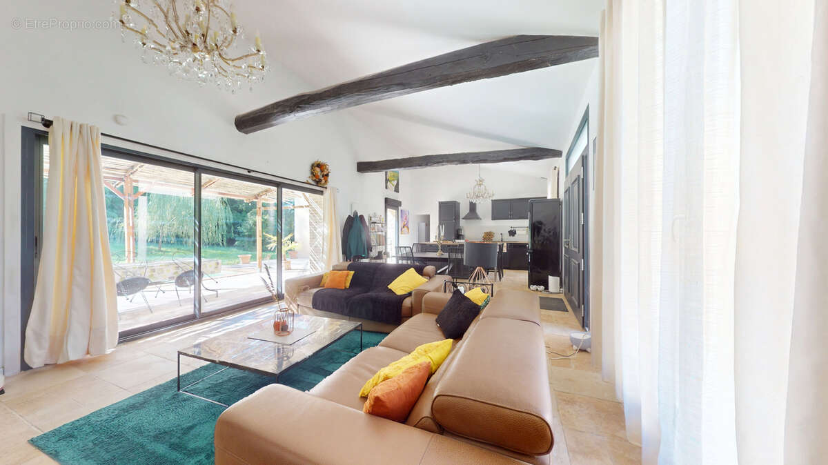 Maison à MONTAIGUT-SUR-SAVE