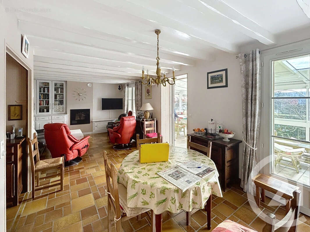 Maison à SAINT-MARTIN-D'ABLOIS