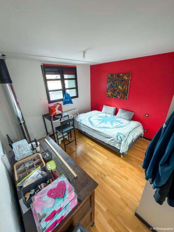 Loft d'exception de 126m2 - 3 Chambres - Charme industriel & volumes remarquables - photo 11