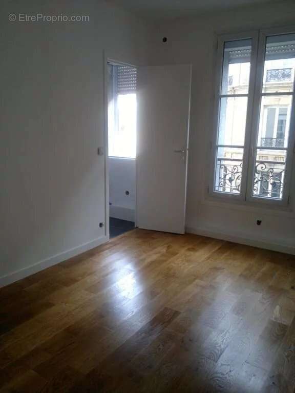 Appartement à PARIS-11E