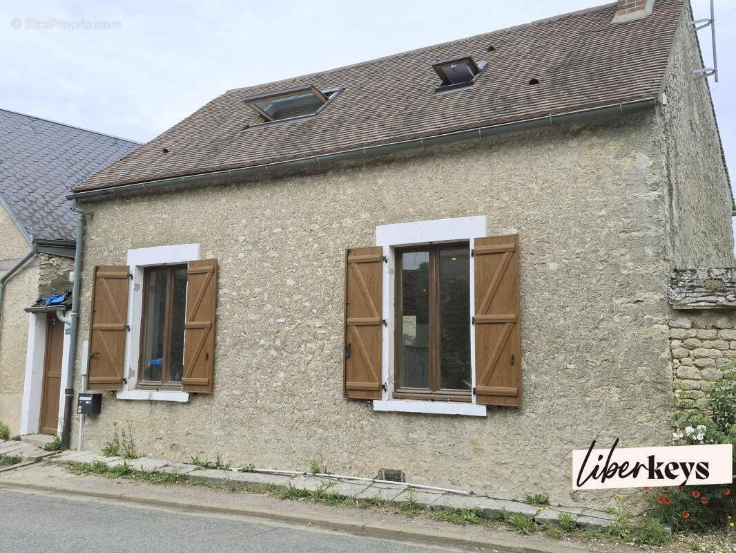 Maison à LOUVILLE-LA-CHENARD