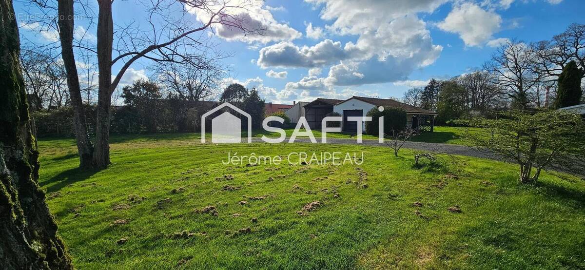 Photo 1 - Terrain à LA ROCHE-SUR-YON