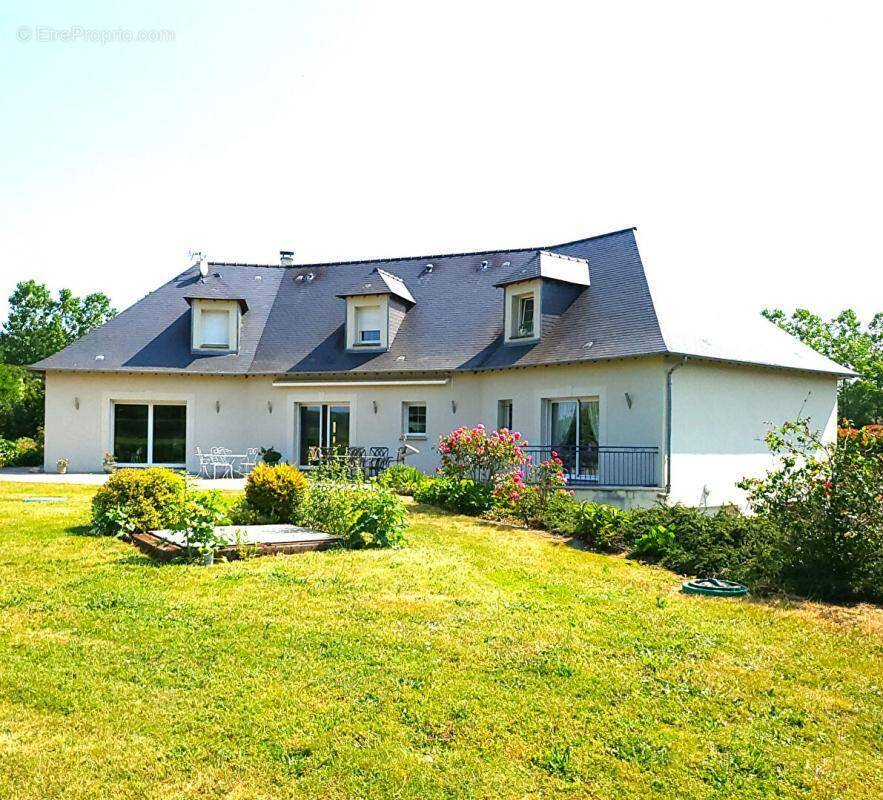 Maison à SYLVAINS-LES-MOULINS
