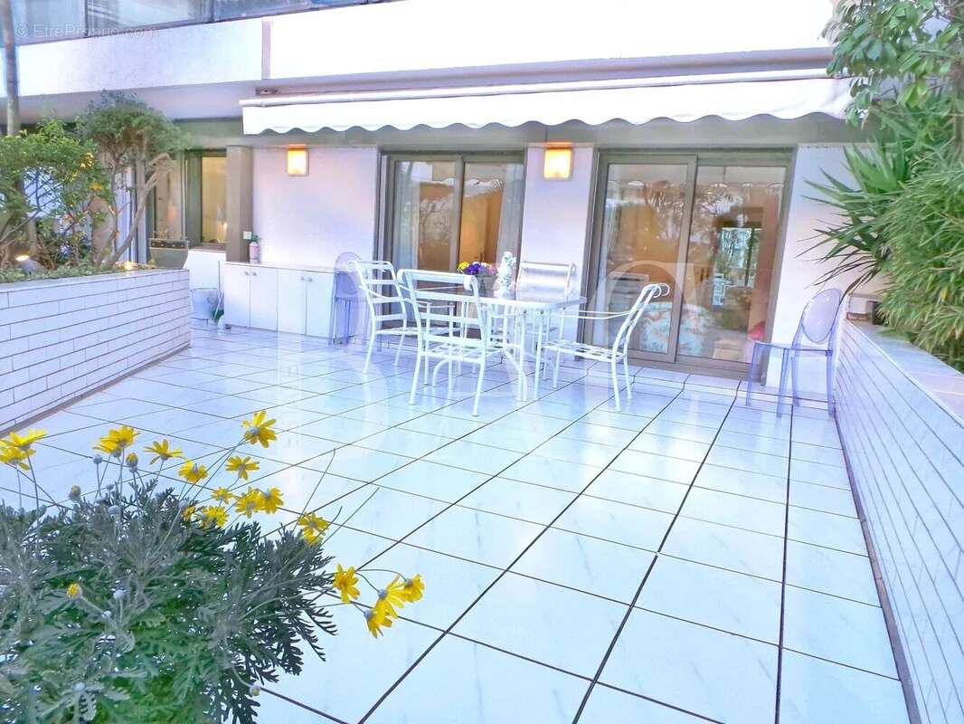 Appartement à CANNES