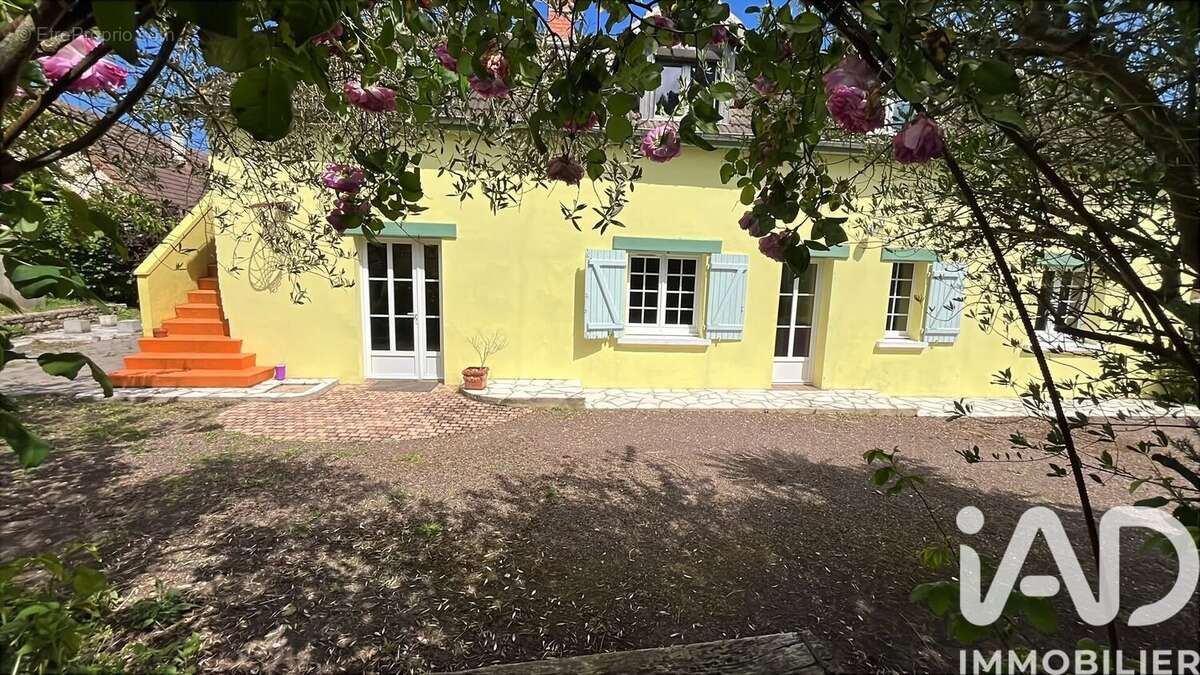 Photo 2 - Maison à SOMMERVIEU