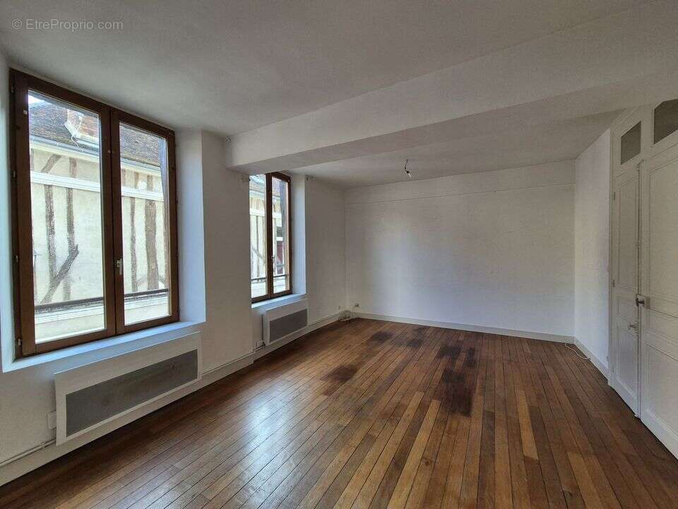Appartement à SENS