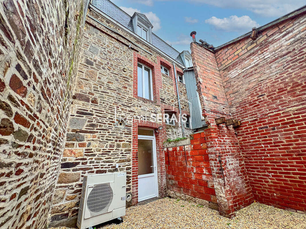 Maison à LA CHAPELLE-D&#039;ANDAINE