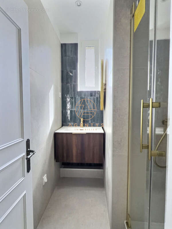 Appartement à SAINT-MAUR-DES-FOSSES