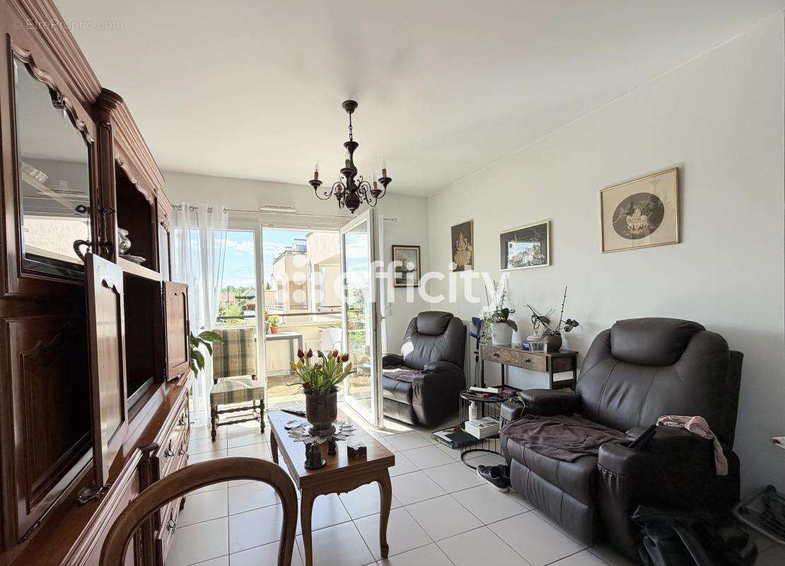 Appartement à PRINGY