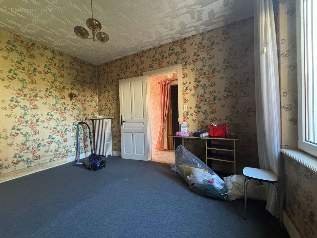 Maison à DAMELEVIERES