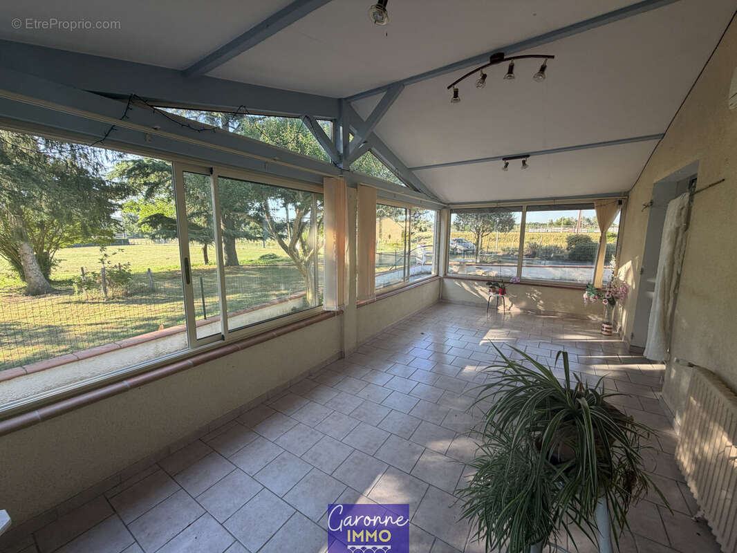 Maison à VILLEFRANCHE-DU-QUEYRAN