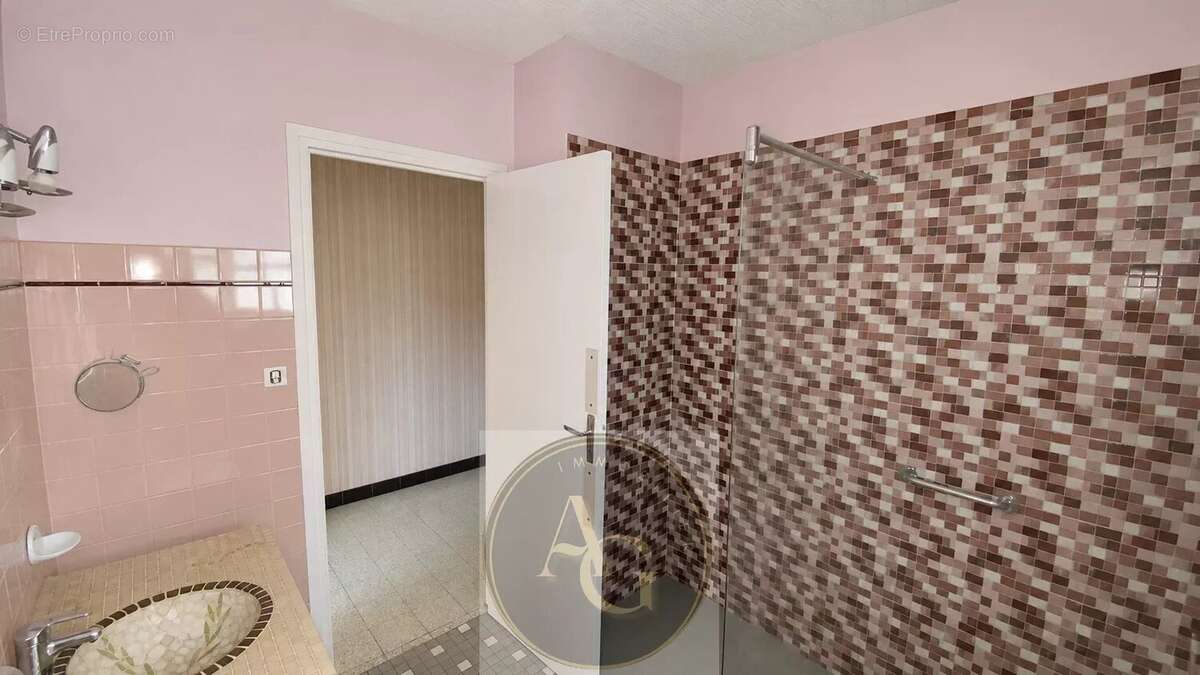 Maison T4 146m² sur terrain de 595m² - photo 9