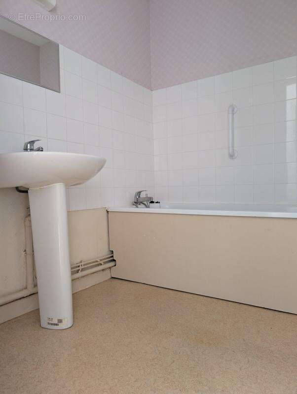Maison 73 m² à Treban  - photo 6