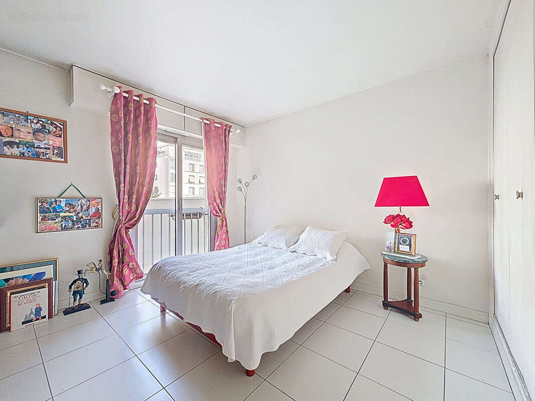 Appartement à BOURG-LA-REINE