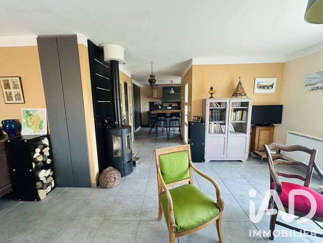 Maison 114 m² à Saint-Remy  - photo 8