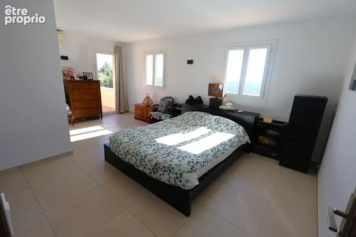 Villa Speracedes 202 m² habitable avec piscine vue mer - photo 15