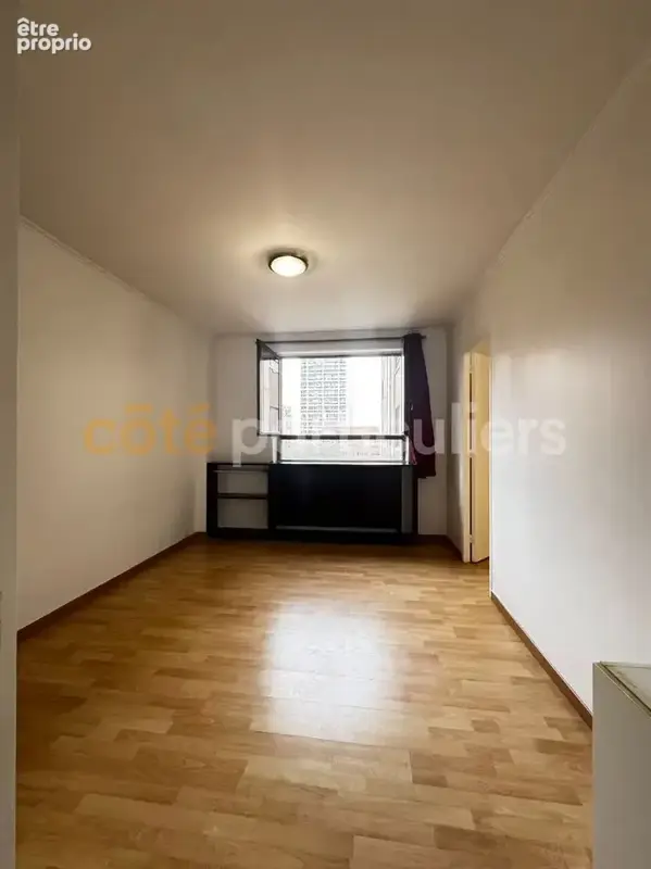 Appartement à PARIS-19E
