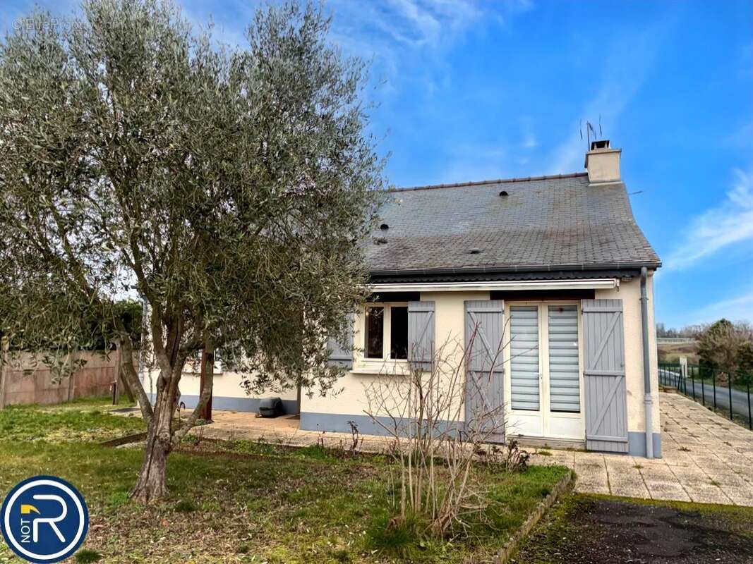 Maison à LOUVIGNE