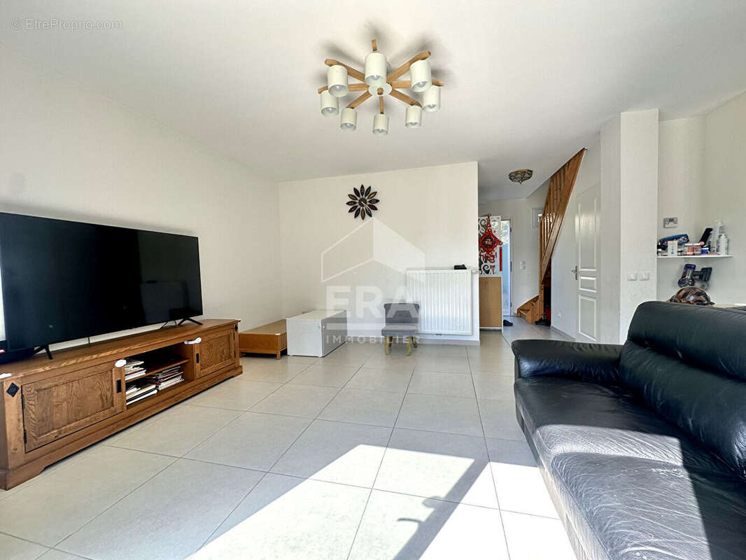 Maison à SARTROUVILLE