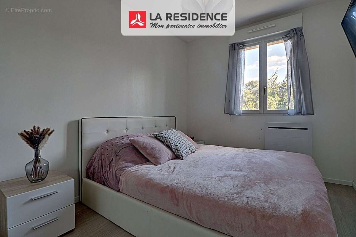 Maison à MAURECOURT