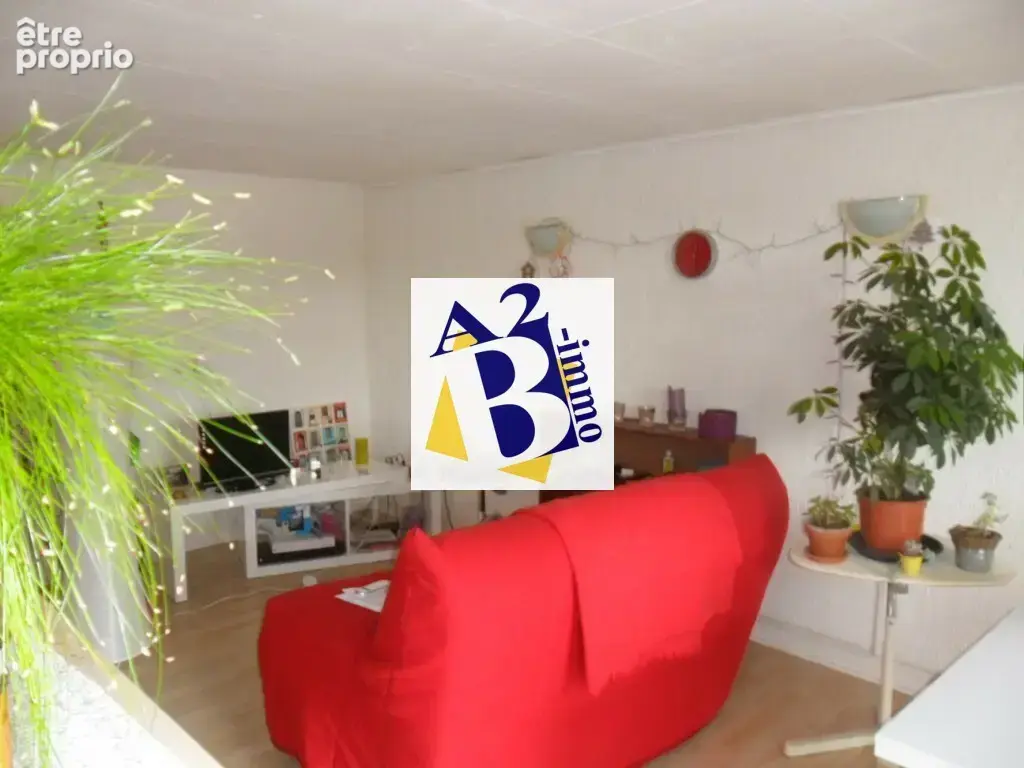 RUELLE SUR TOUVRE, immeuble de rapport, 3 lots - photo 12