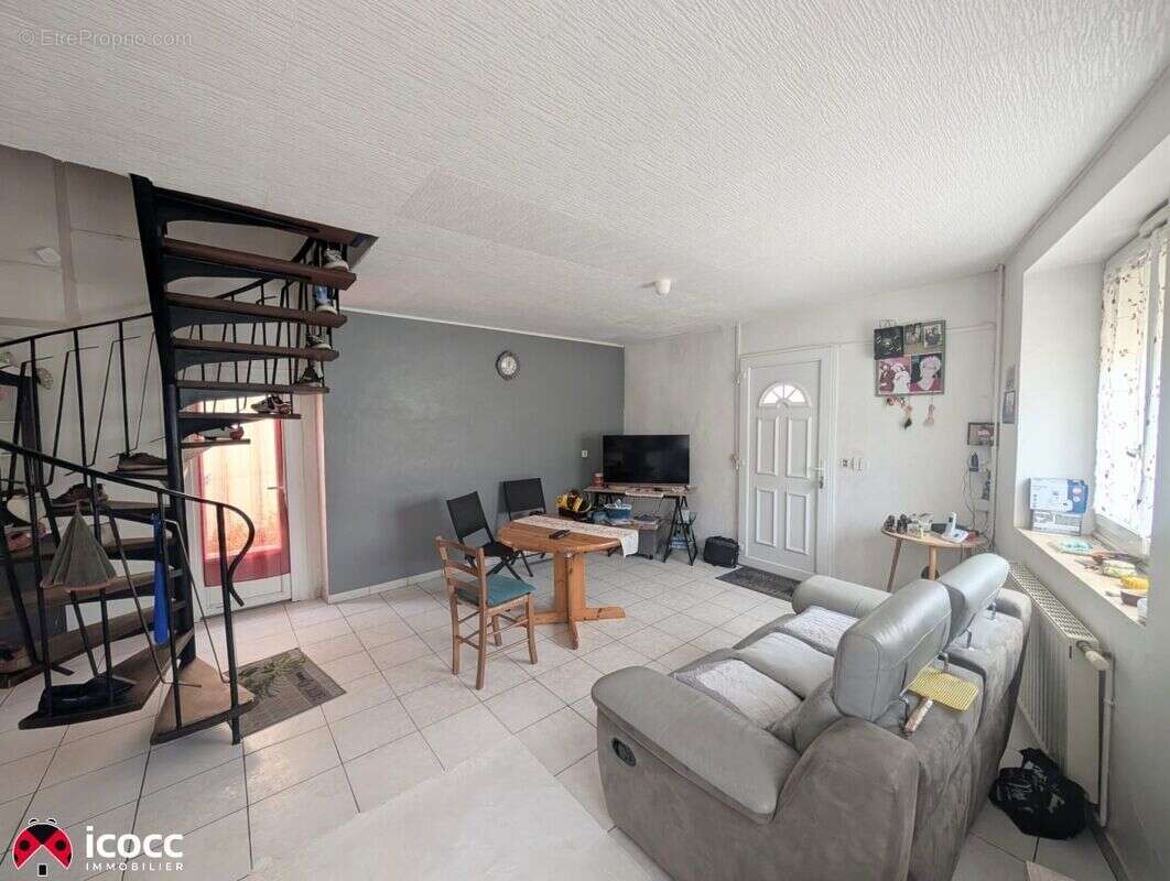 Maison à MAREUIL-SUR-LAY-DISSAIS